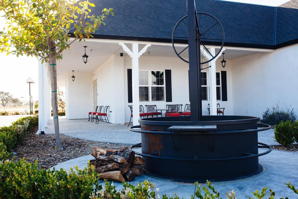 Vines Rv Resort 파소 로블레스 외부 사진
